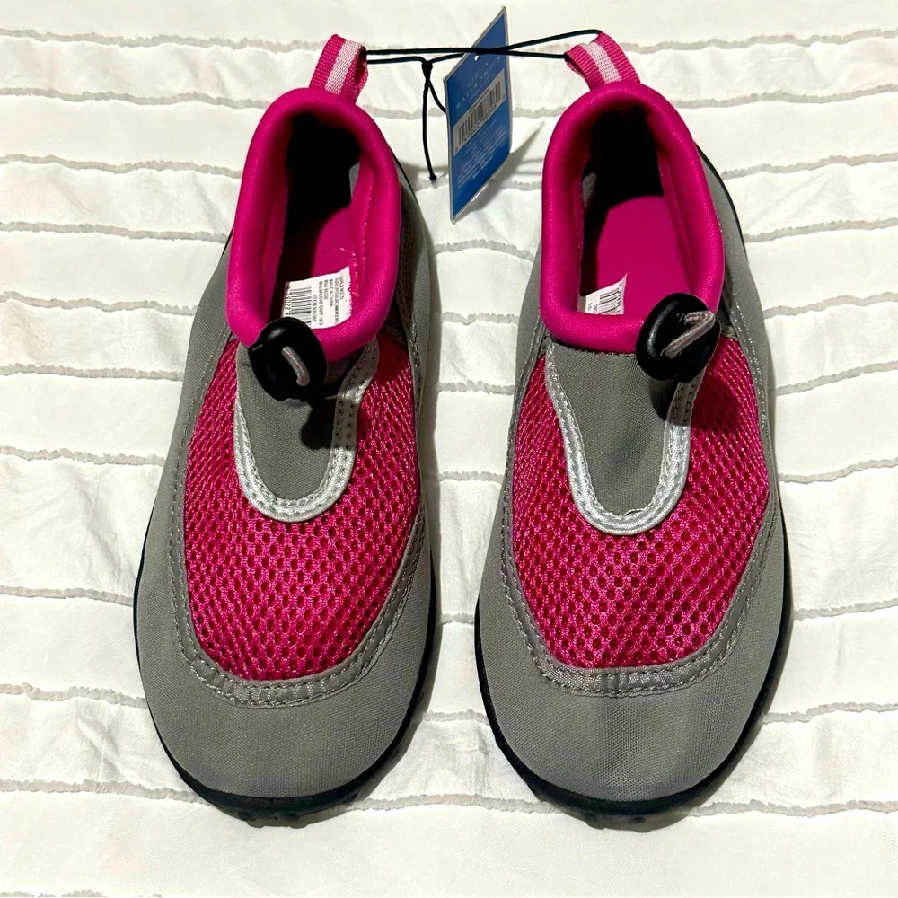 West Loop Girl’s Water Shoe Size Medium 2/3